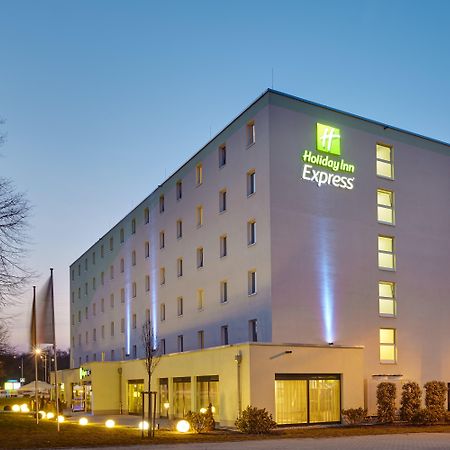 Holiday Inn Express Neunkirchen, An Ihg Hotel Нойнкірхен Екстер'єр фото